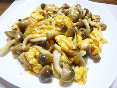 ふんわり美味しい 卵としめじの中華あんかけ 晩ごはんのおかず 簡単レシピ