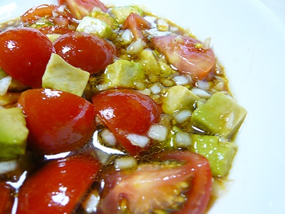 トマトとアボカドのサラダ.JPG